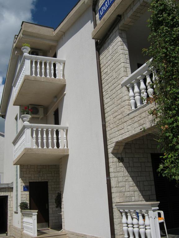 Apartments Nestor Tribunj  Exterior photo