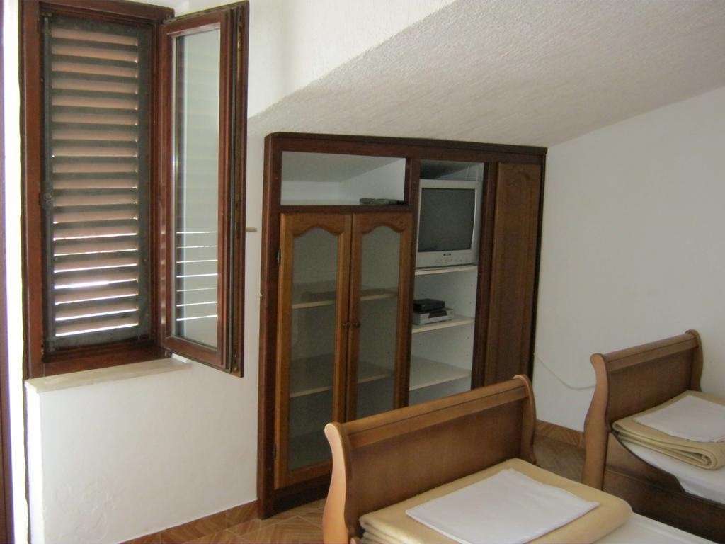 Apartments Nestor Tribunj  Exterior photo
